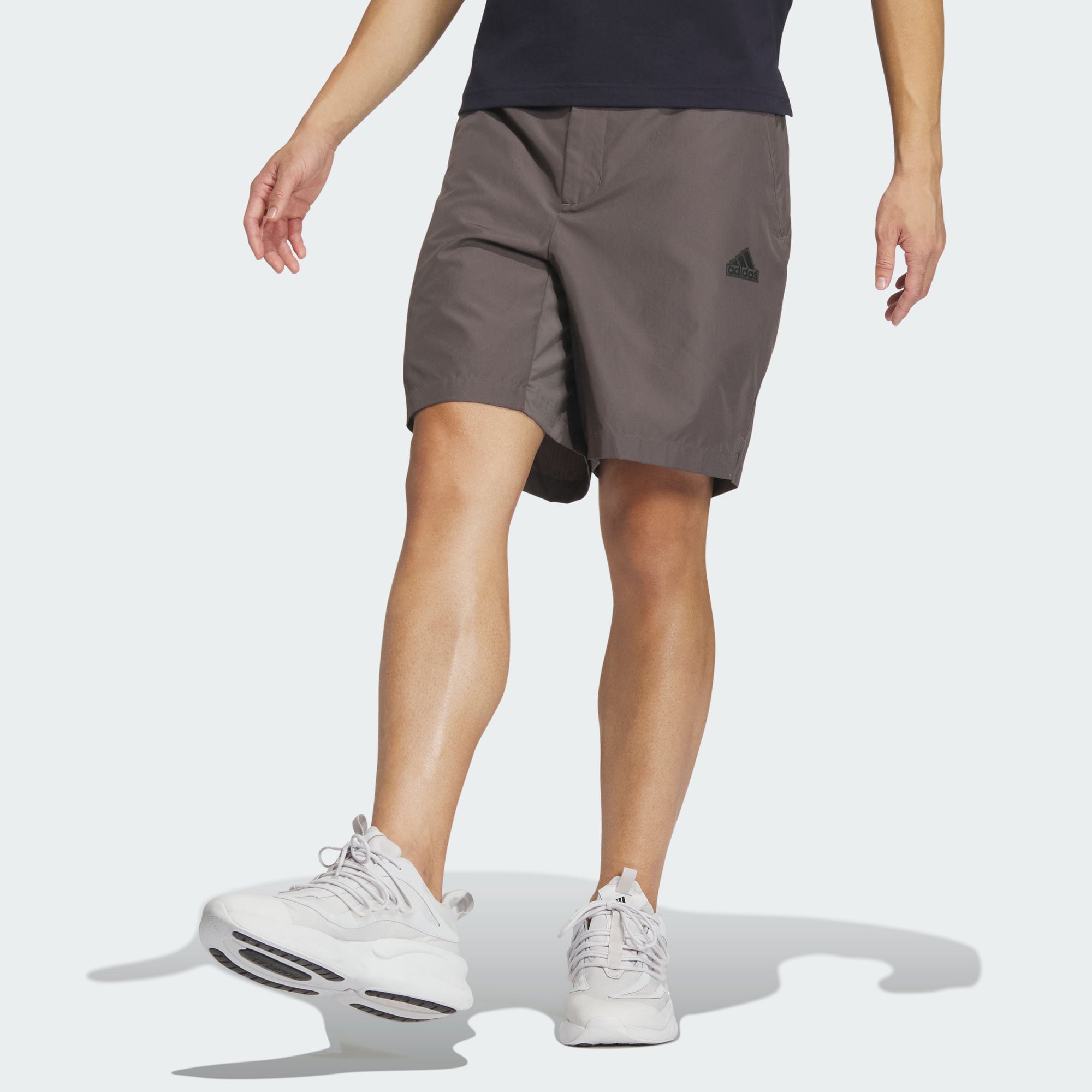 Мужские шорты adidas CITY ESCAPE WOVEN SHORTS серые