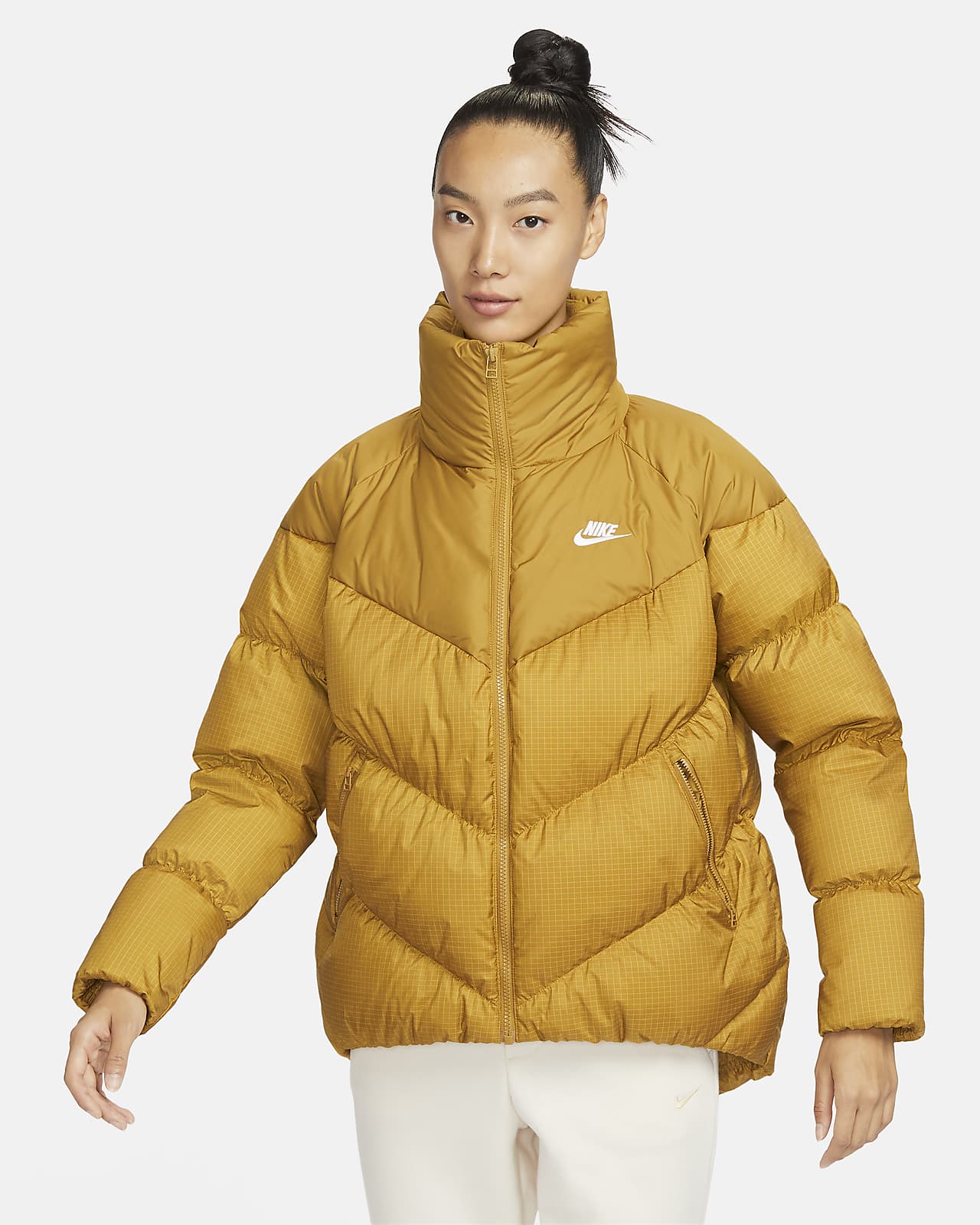 Женская куртка Nike Sportswear Windpuffer белая