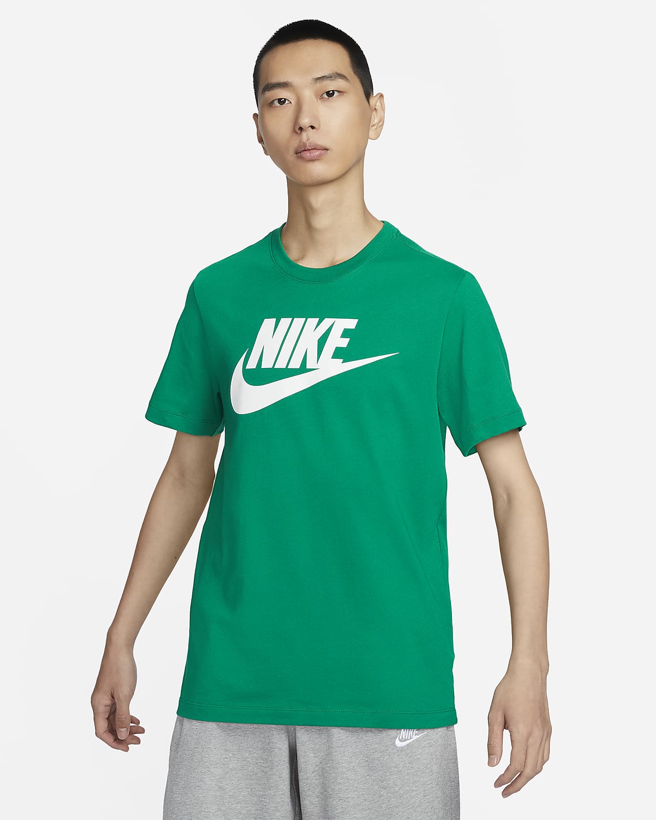 Мужская футболка Nike Sportswear зеленая