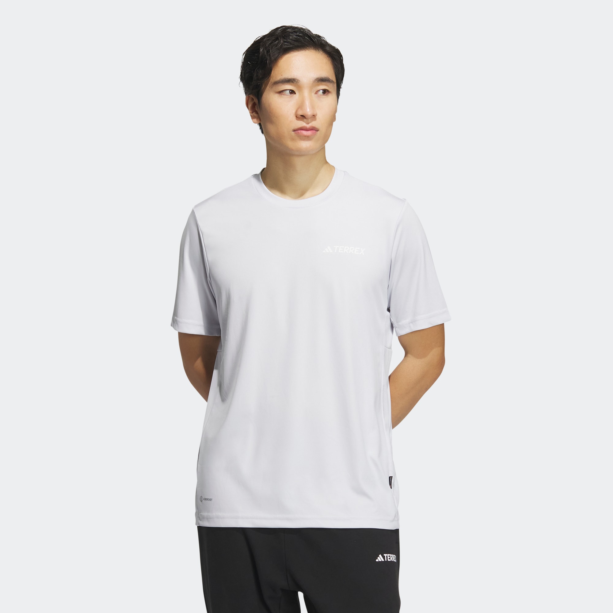 Мужская футболка adidas SHORT SLEEVE LOGO TECH TEE