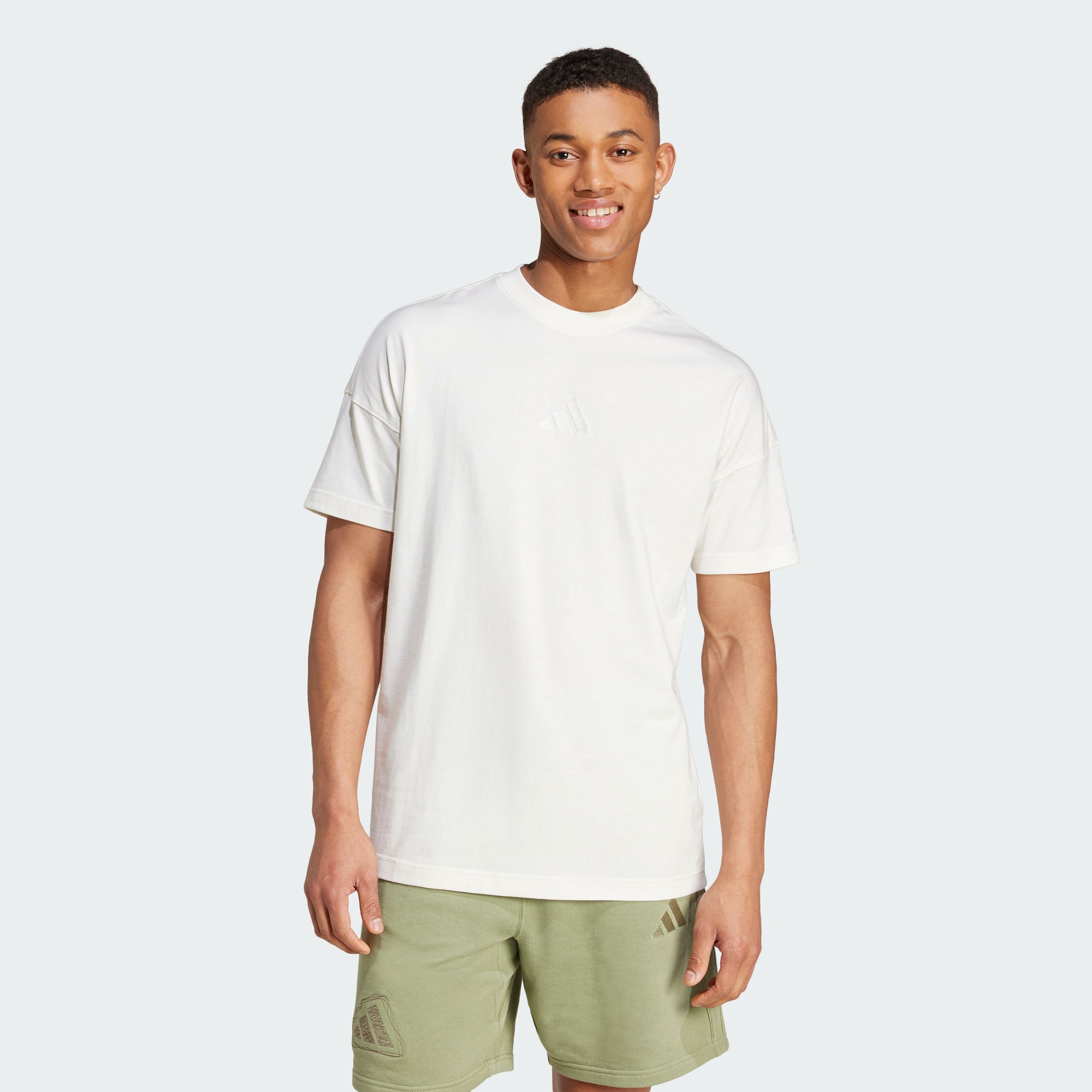 Мужская футболка adidas ALL SZN GRAPHIC T-SHIRT Белая