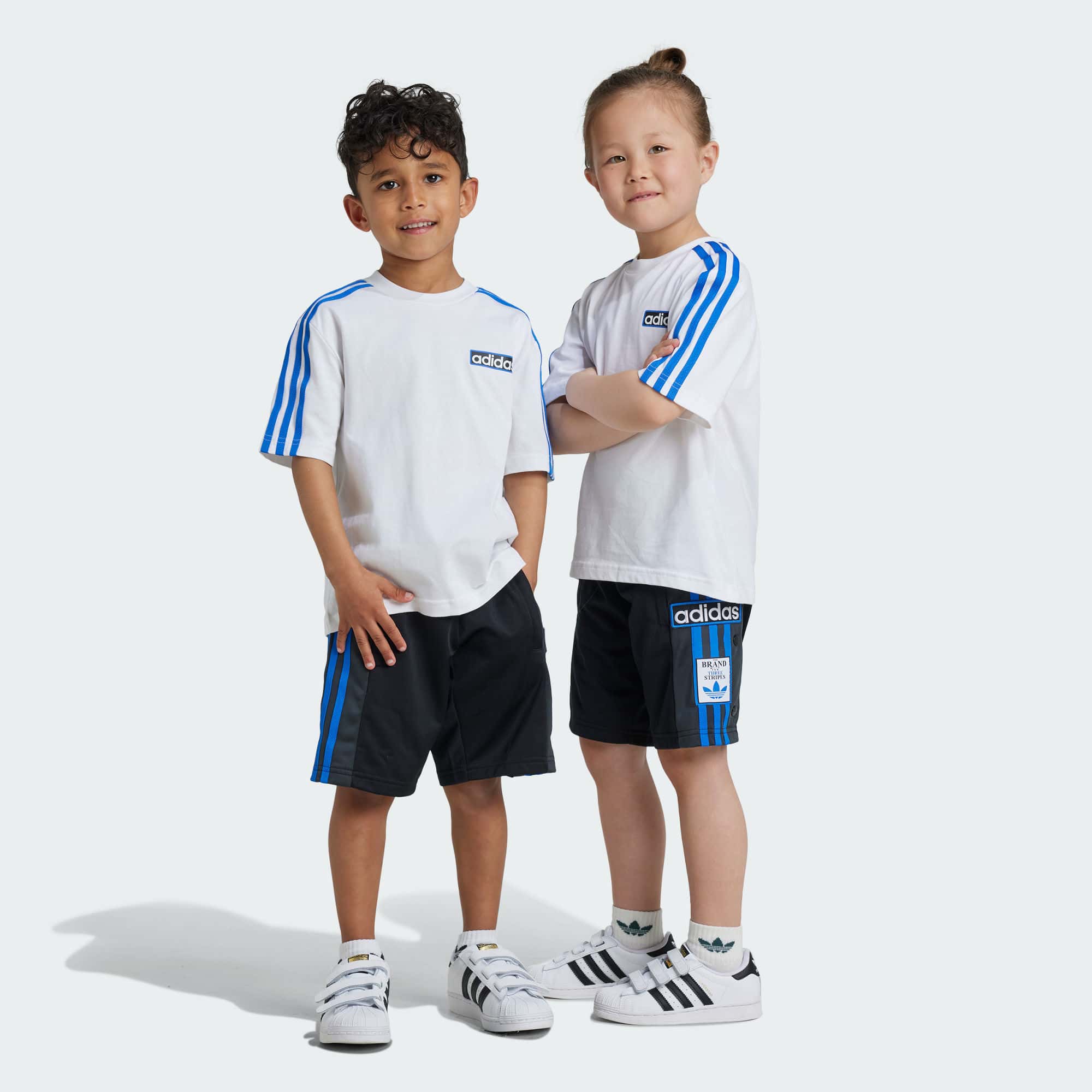 Детские шорты adidas SHORTS TEE SET