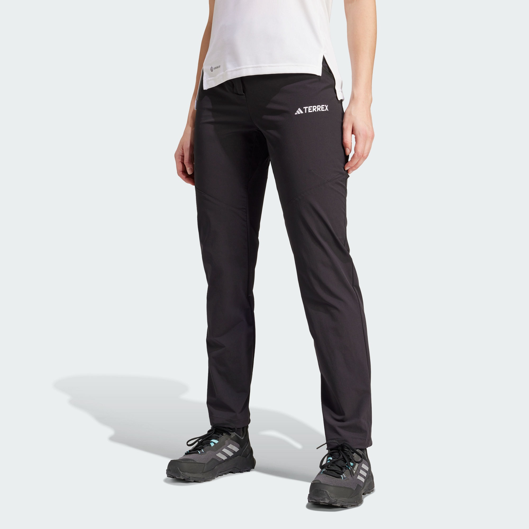 Женские брюки adidas XPERIOR PANTS черные