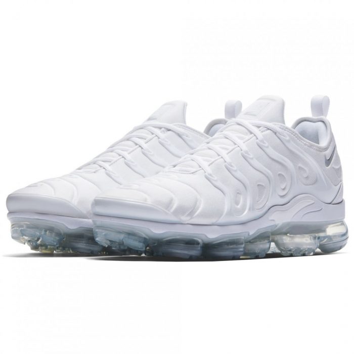 vapormax full white