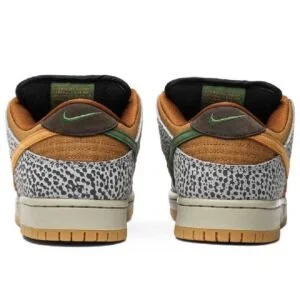 Nike sb dunk 2025 low pro safari