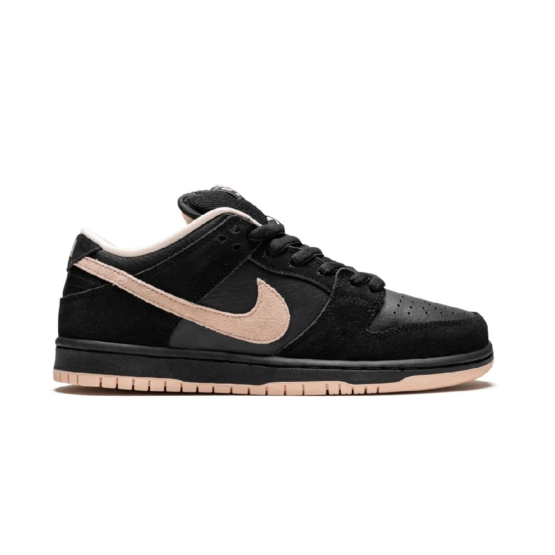 SB Dunk Low Black Washed Coral фото