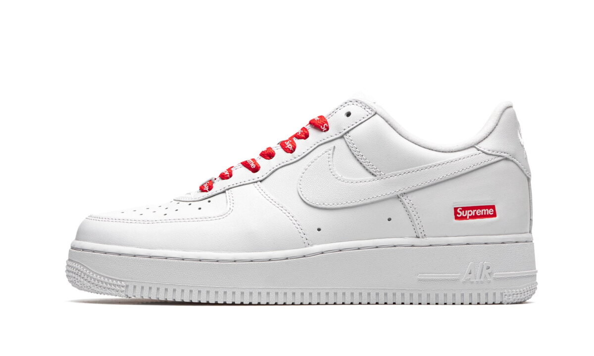 Кроссовки Nike Air Force 1 Low Supreme White фотография