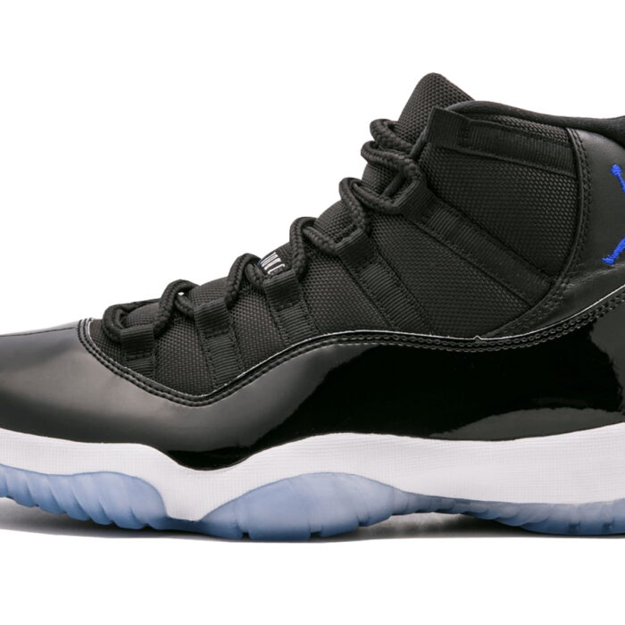 air jordan 11 space jam 2020