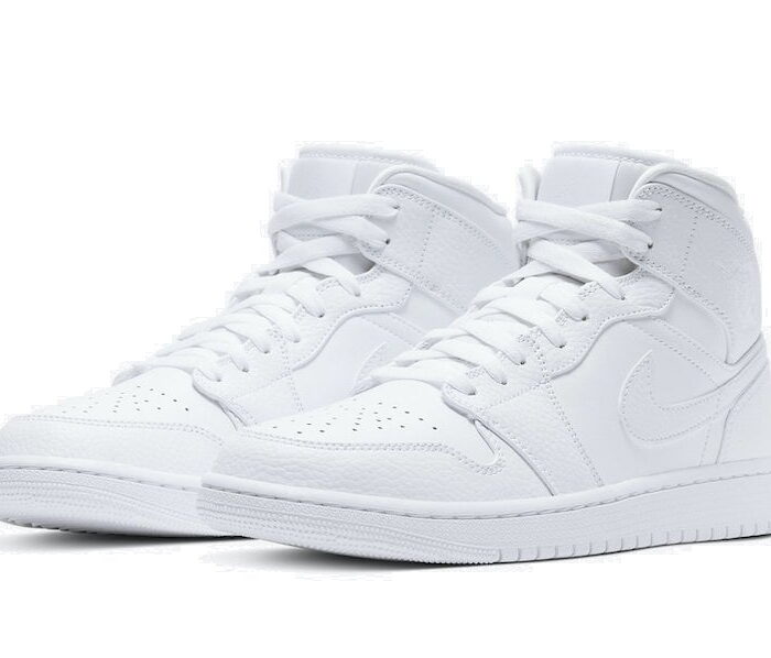 nike jordan mid triple white