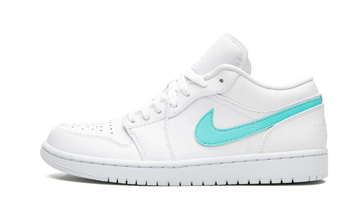 Кроссовки Nike Air Jordan 1 Low White Multi-Color Swoosh фотография