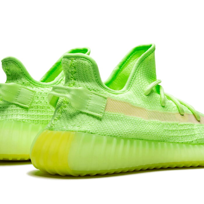 adidas yeezy boost 350 v2 glow