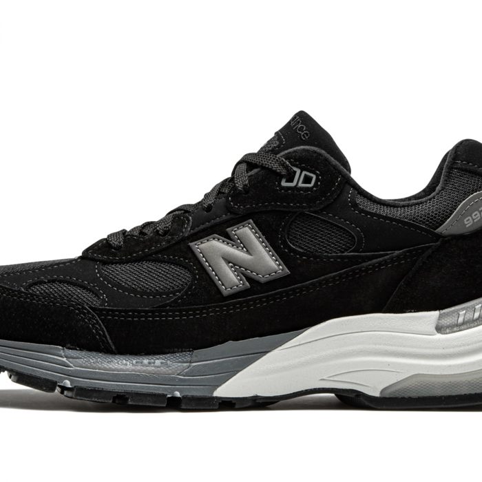 all black 992 new balance