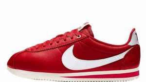 Nike cortez hotsell with strap