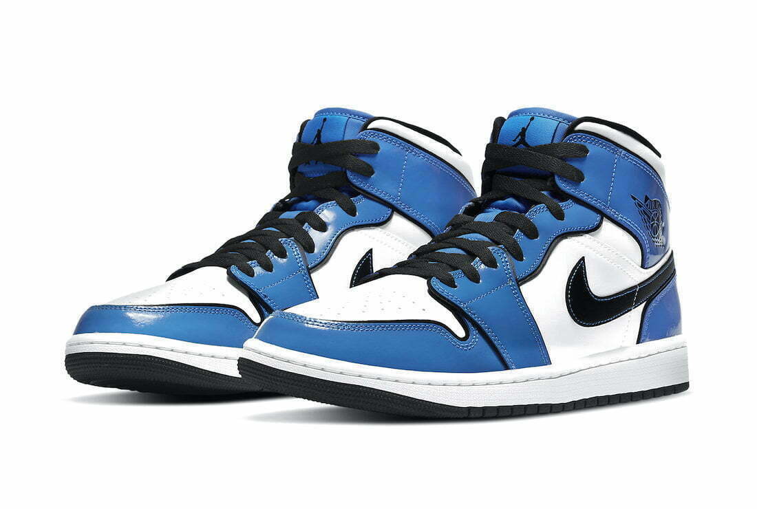 Nike Air Jordan 1 Mid Signal Blue 