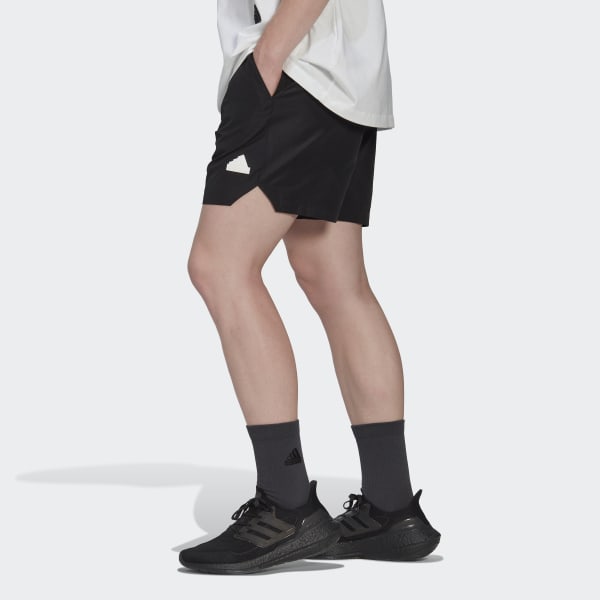 Мужские шорты adidas Tech Shorts (Черные) фотография