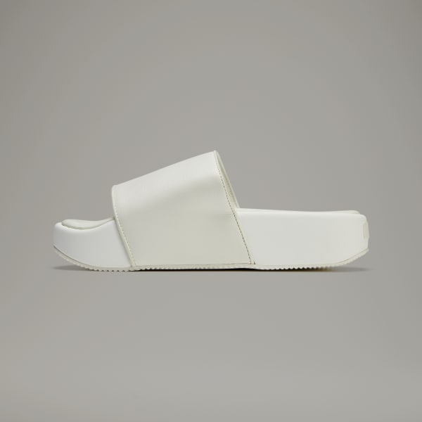 Y3 hot sale adilette sliders