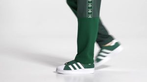 Green 2024 adidas superstar