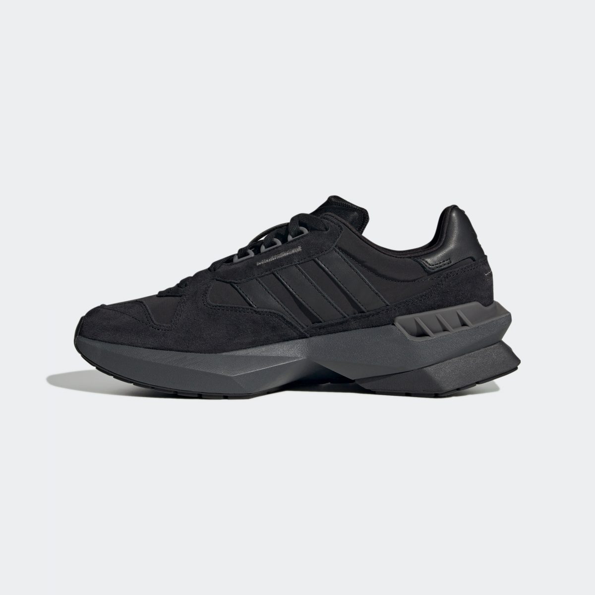 Кроссовки adidas TREZIOD PT SHOES черные фотография