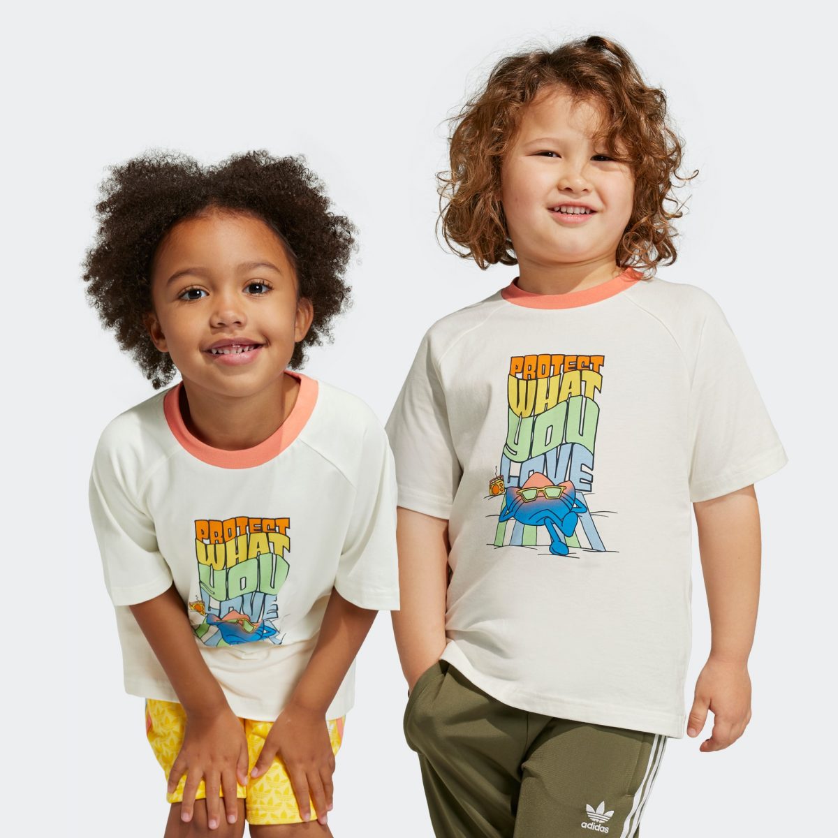 Детская футболка adidas GRAPHIC PRINT TEE фото