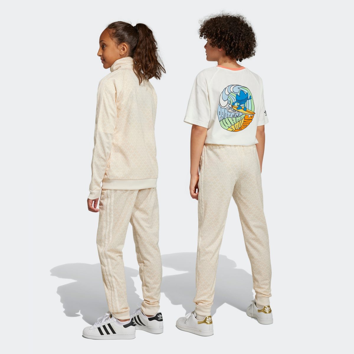 Детские брюки adidas MONOGRAM PRINT TRACK PANTS фотография