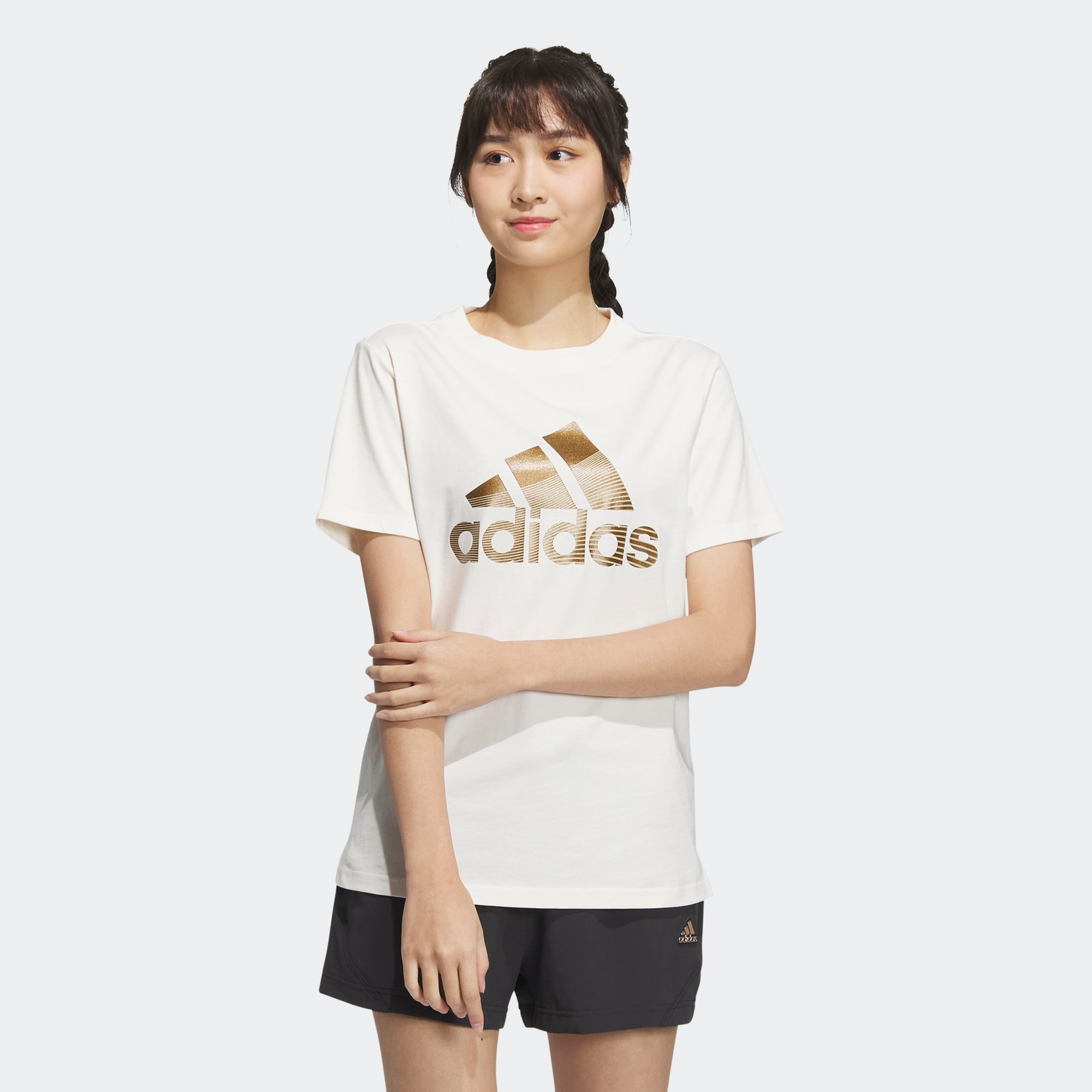 

Женская футболка adidas FUTURE OF TECH GRAPHIC TEE, Розовый