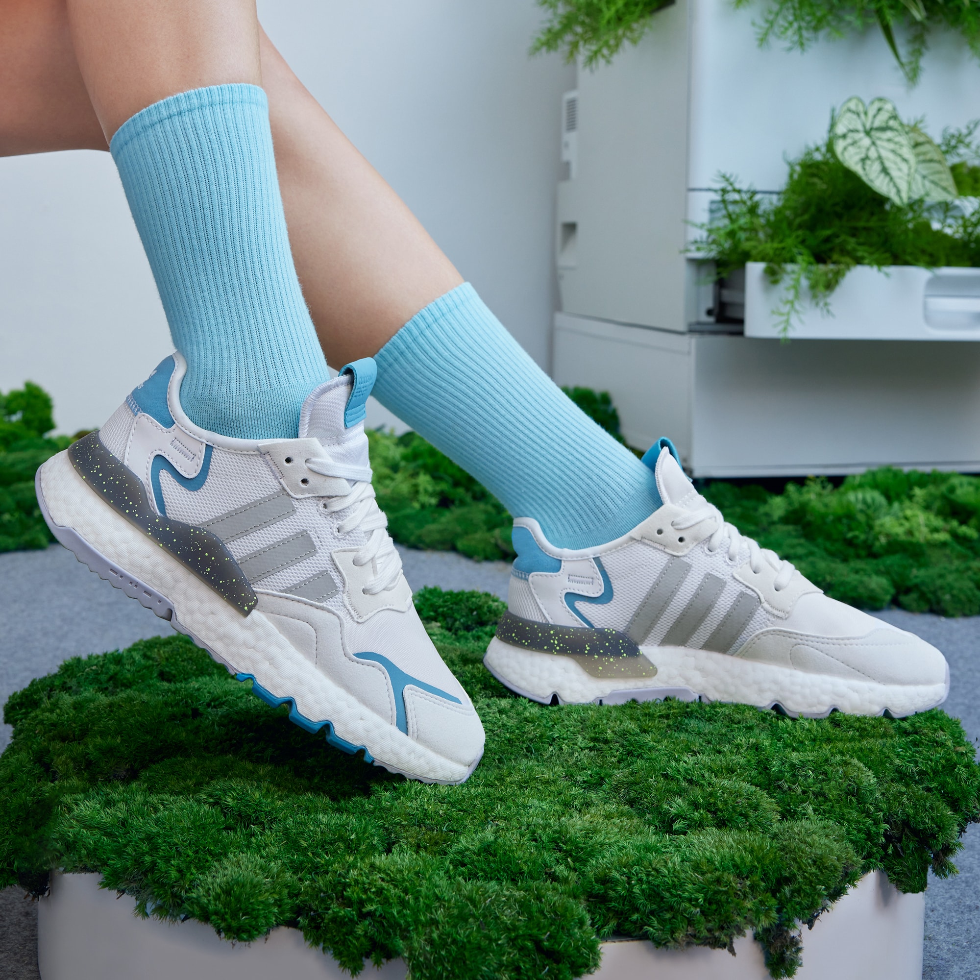 Nite jogger discount shoes white