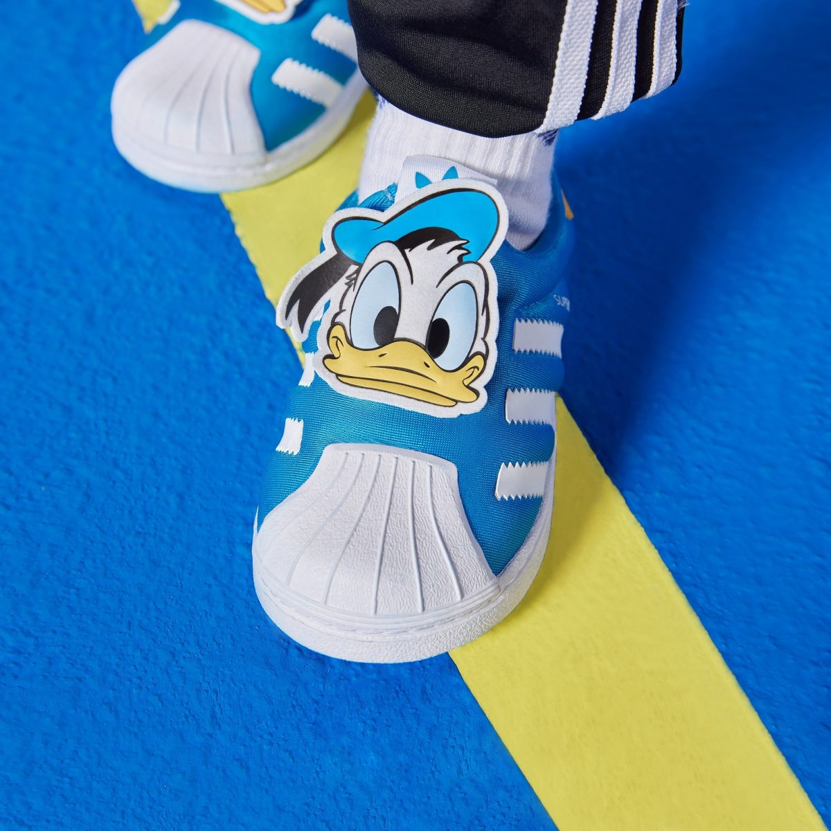 Детские кроссовки adidas DISNEY SUPERSTAR 360 SHOES GX3279 купить в ...