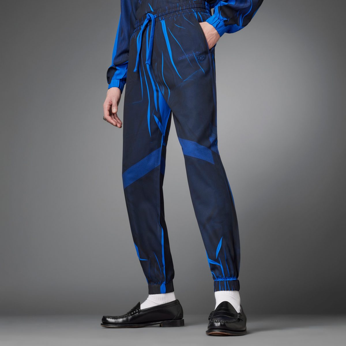 Мужские брюки adidas BLUE VERSION FABRIC BLOCK фото