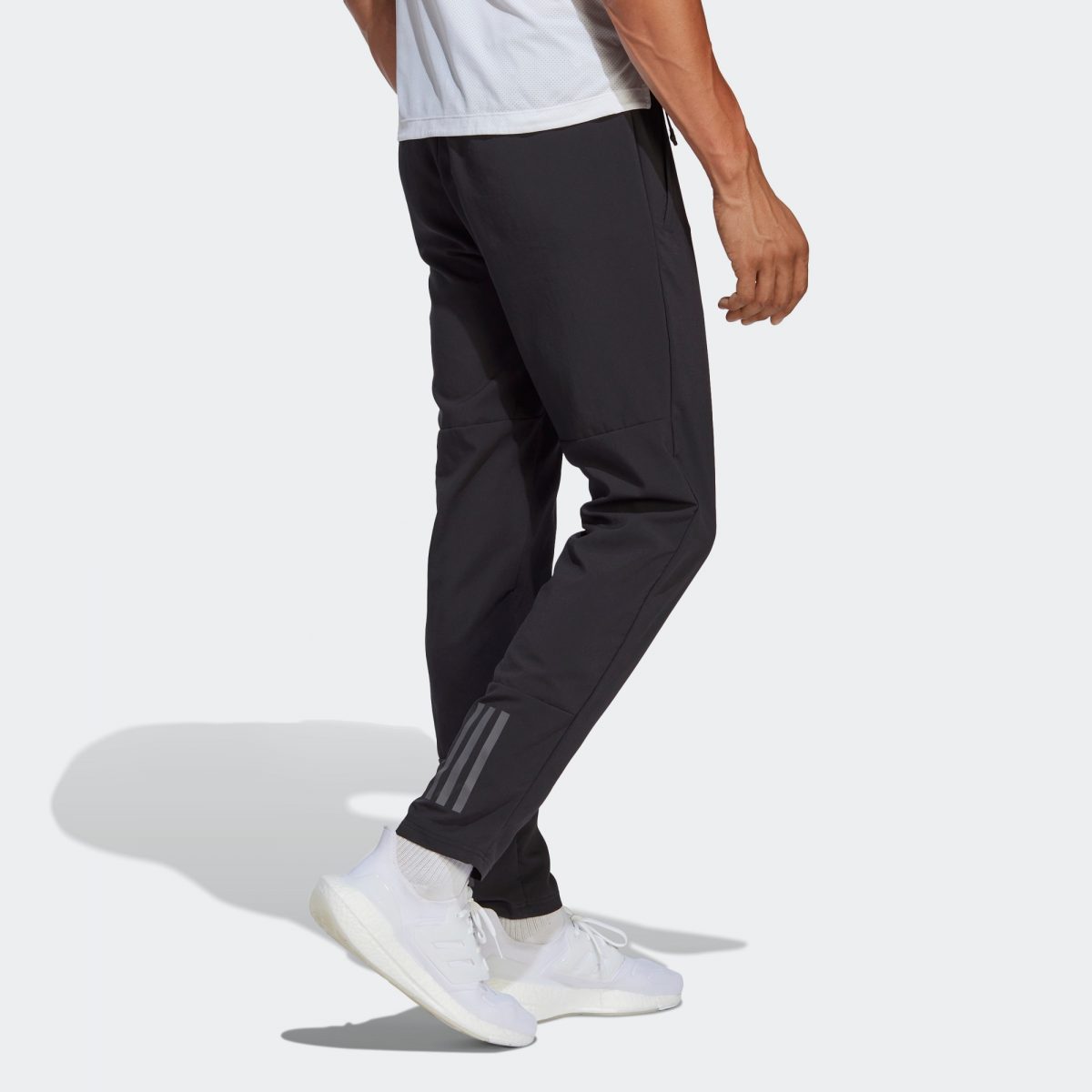 Мужские брюки adidas TRAIN ESSENTIALS SEASONAL фотография