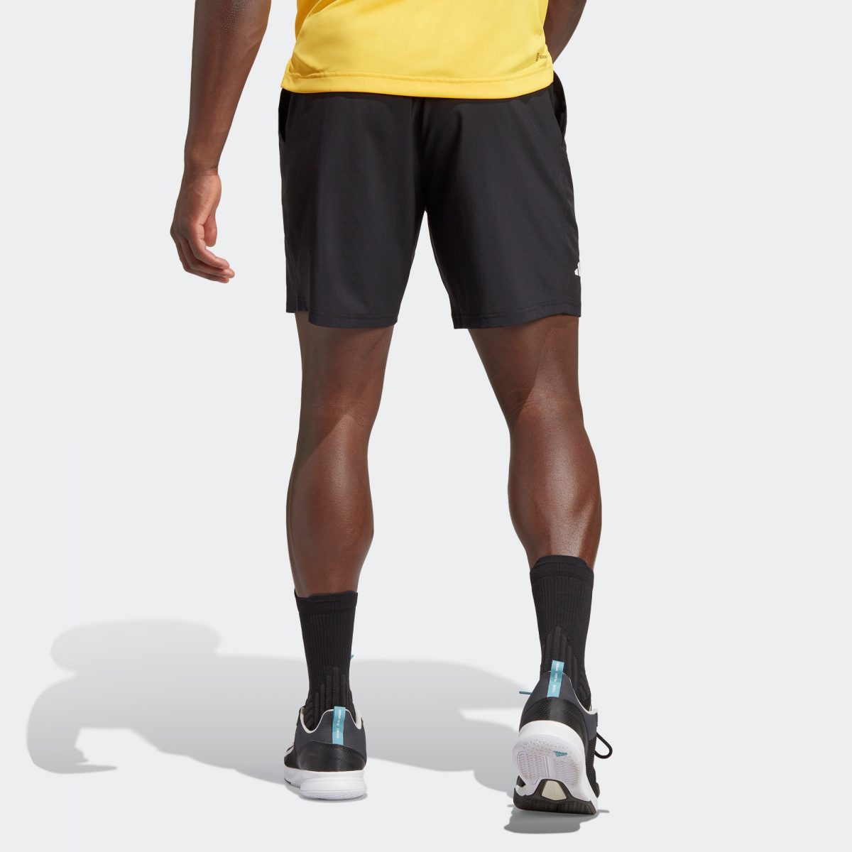 Мужские шорты adidas CLUB TENNIS STRETCH SHORTS фотография