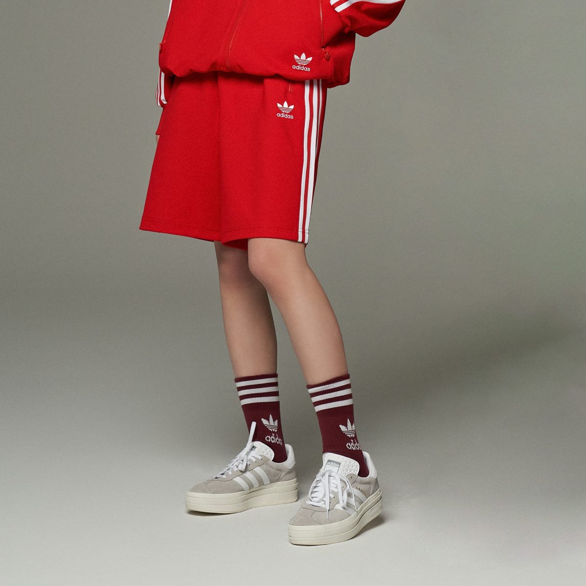 Спортивная одежда adidas SPORTSWEAR SHORTS фото
