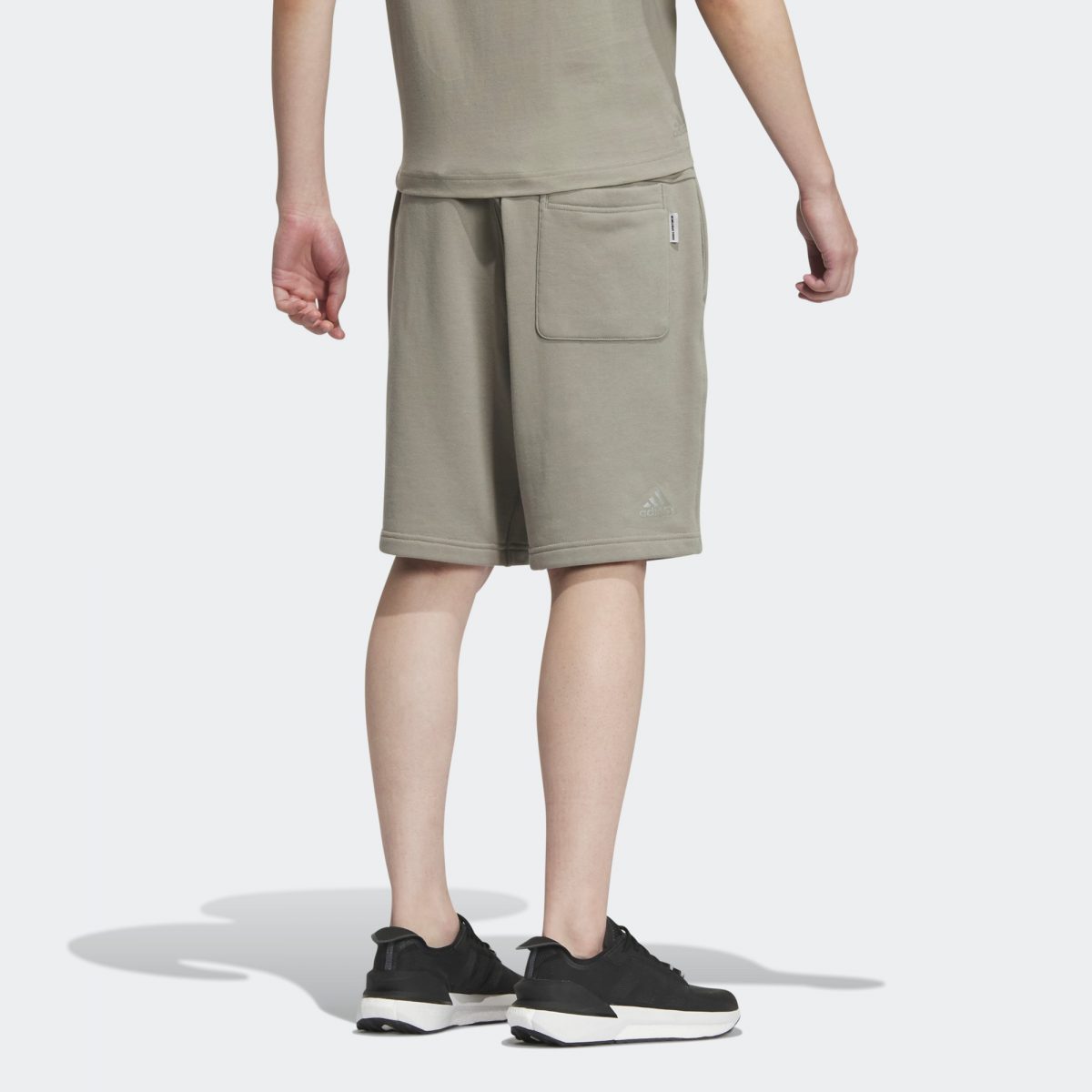 Мужские шорты adidas VERBIAGE SHORTS фотография