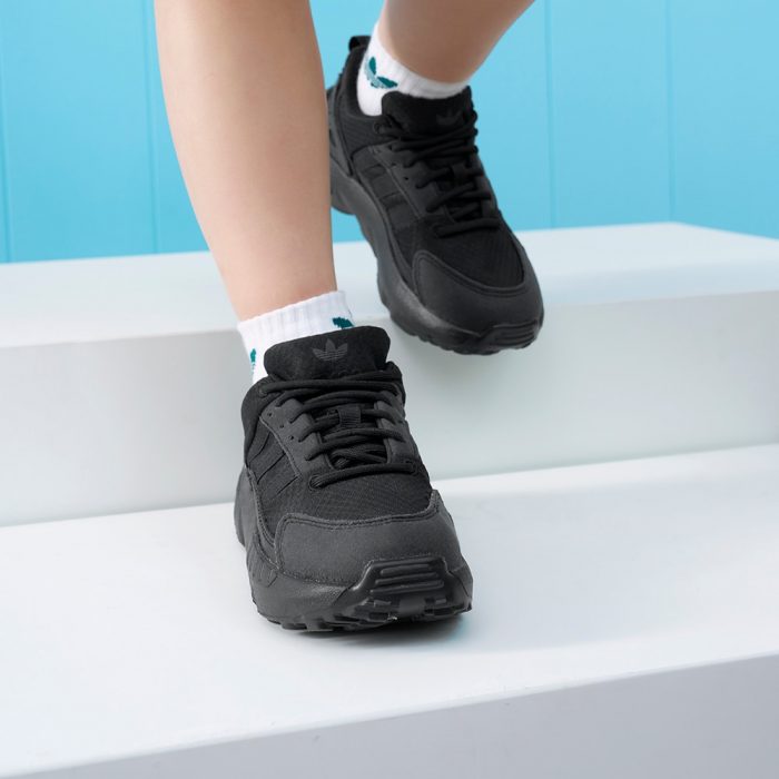 Детские кроссовки adidas ZX 22 SHOES