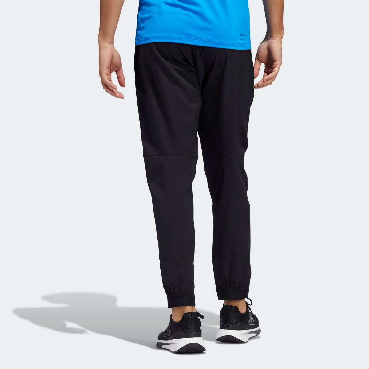 Мужские брюки adidas WOVEN LONG PANTS