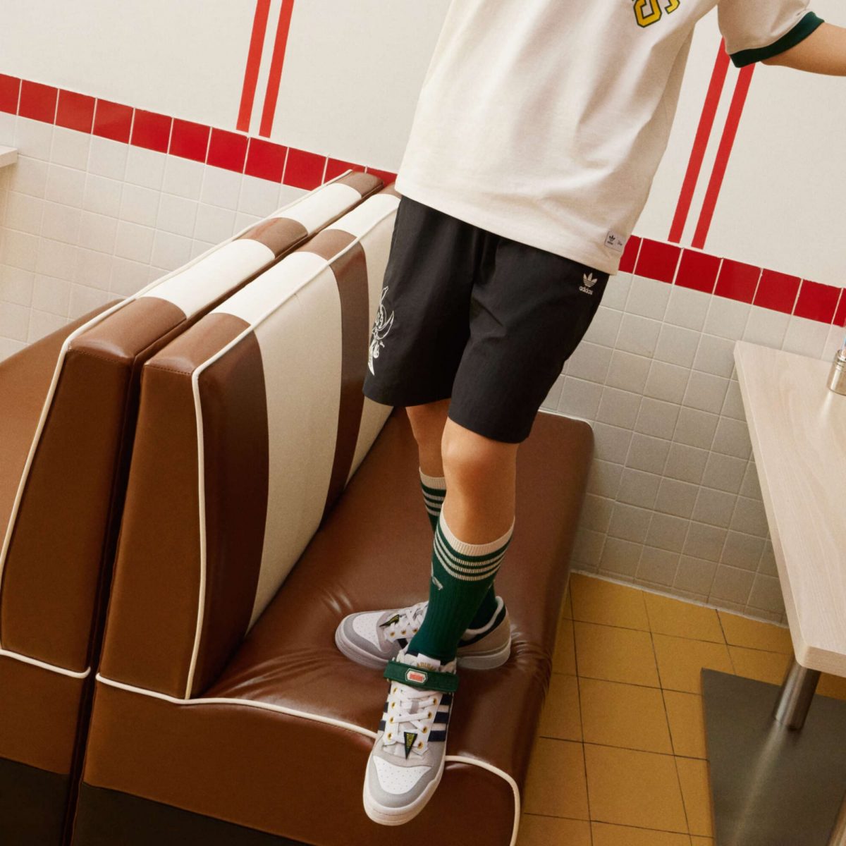 Мужская спортивная одежда adidas DISNEY - DUMBO SPORTSWEAR фото