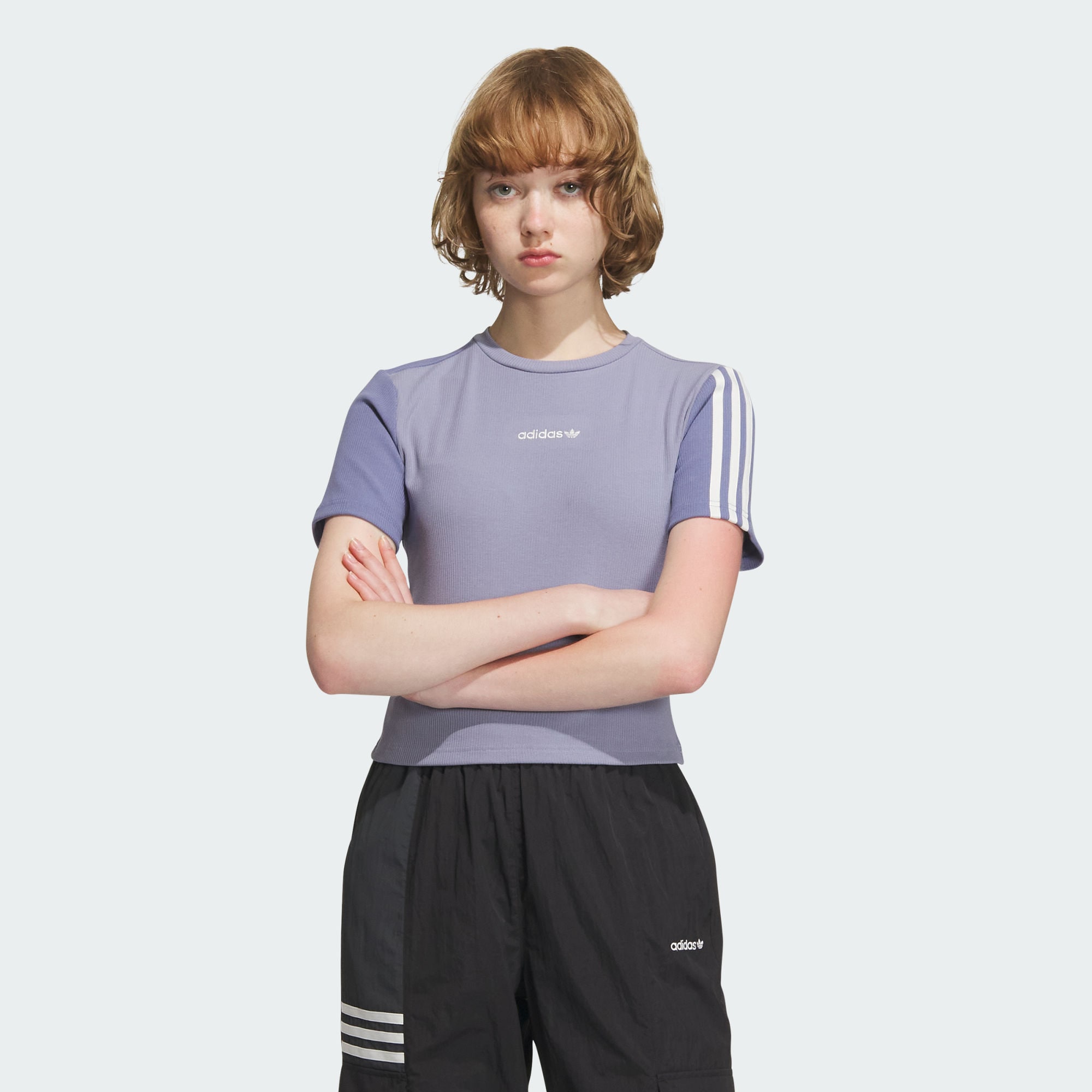 

Женская футболка adidas CROP TEE, Многоцветный