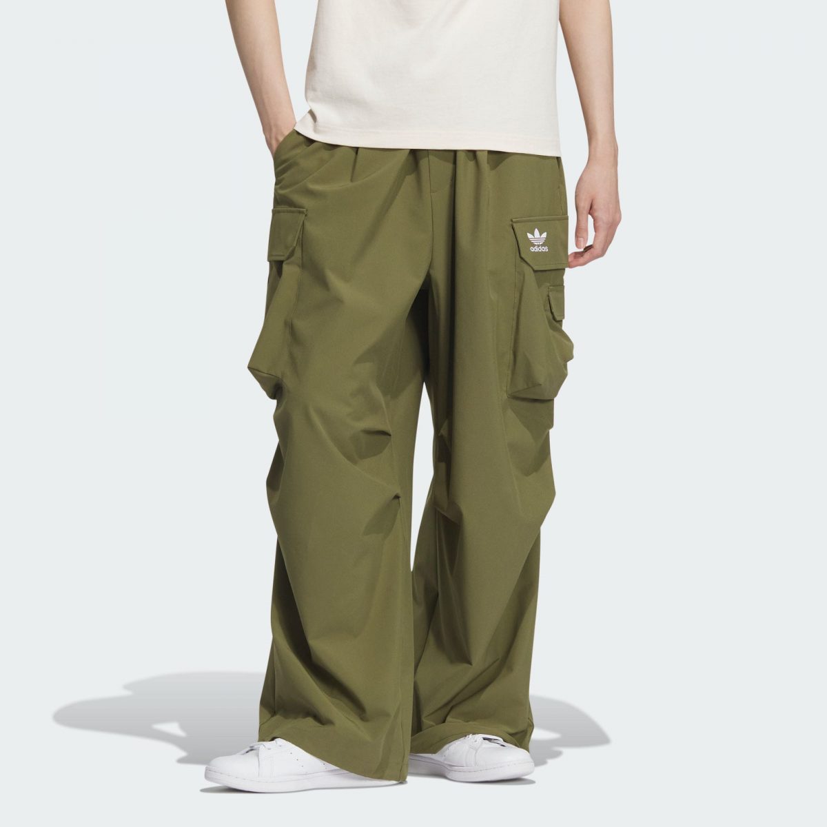 Мужские брюки adidas CARGO PANTS фото