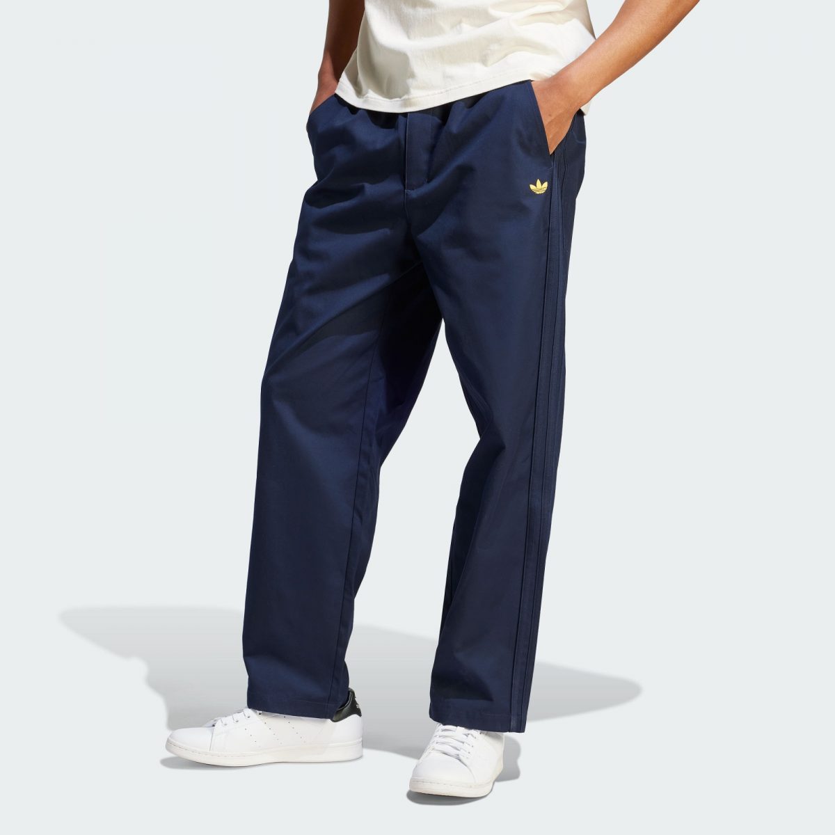 Мужские брюки adidas NICE CHINO PANTS фото