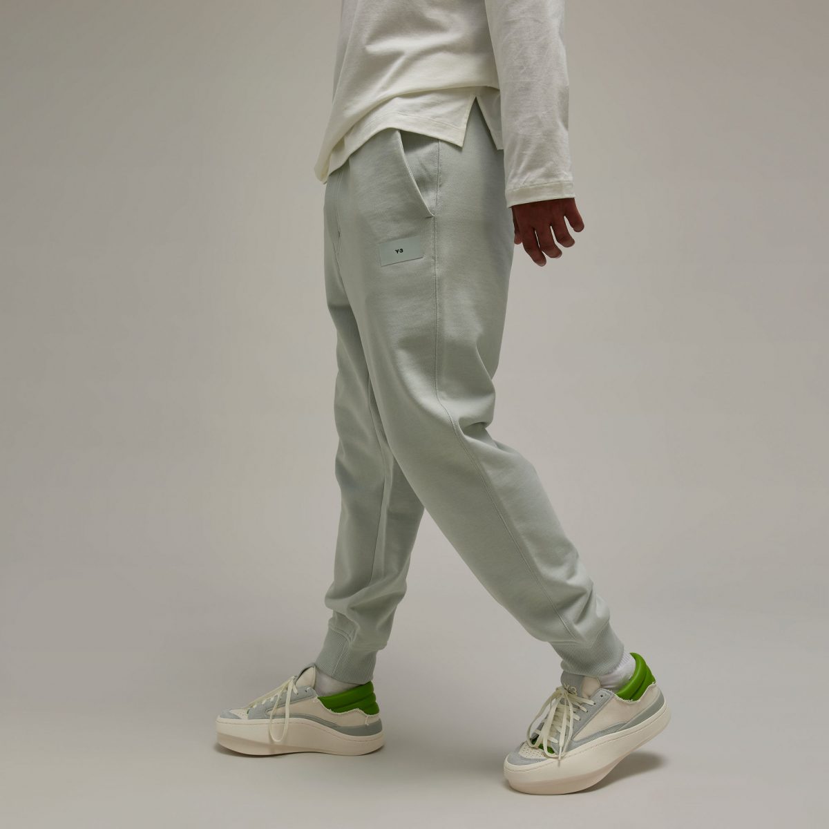 Мужские брюки adidas ORGANIC TERRY CUFFED PANTS фотография