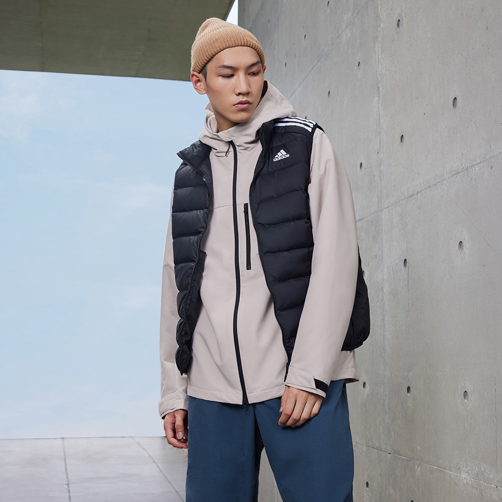 

Мужской жилет adidas ESSENTIALS DOWN VEST, Черный