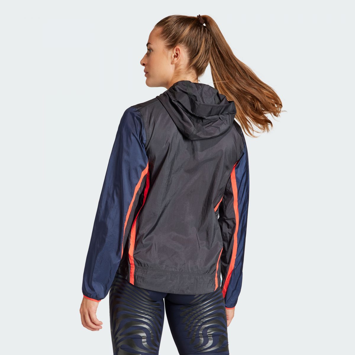 Женская куртка adidas ADIZERO RUNNING JACKET фотография