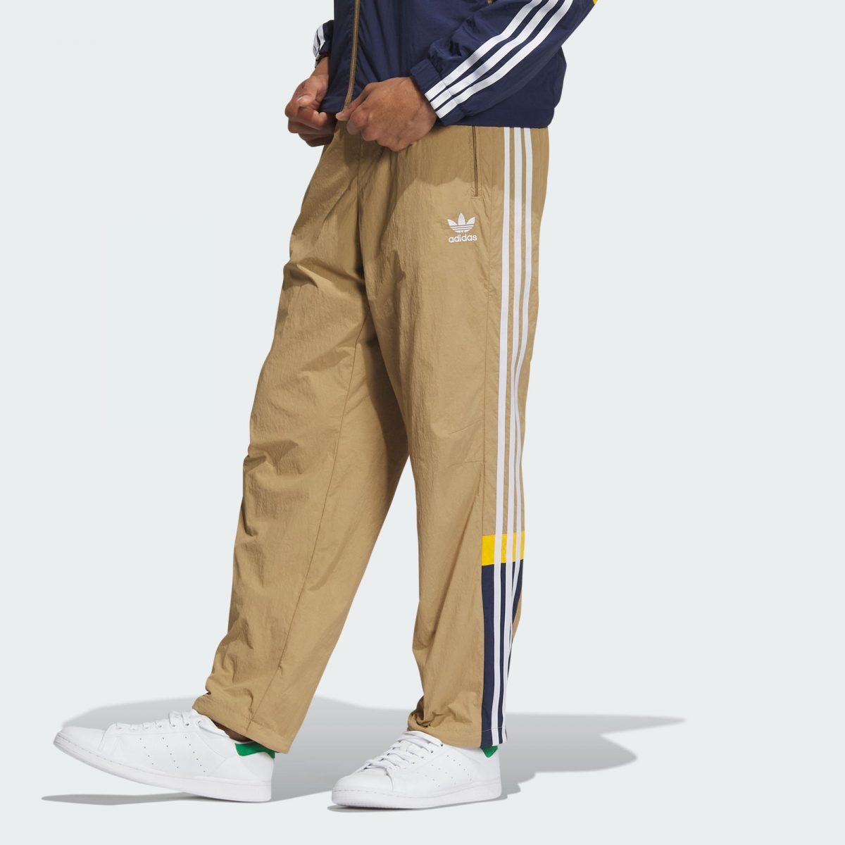 Мужские брюки adidas WA TRACK PANTS фото