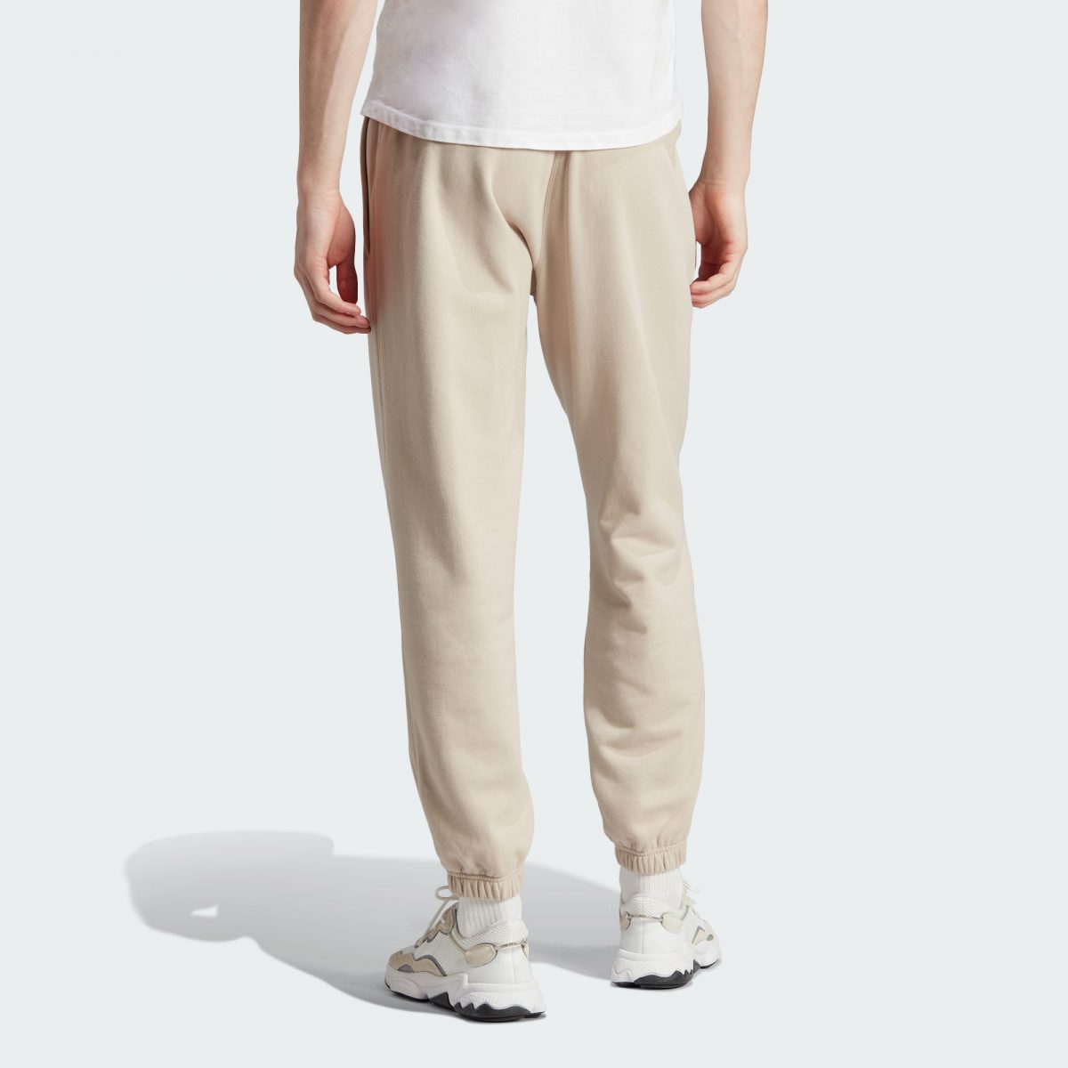 Мужские брюки adidas ADICOLOR CONTEMPO SWEAT PANTS фотография