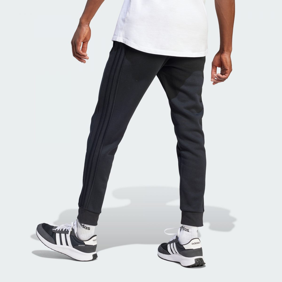 Мужские брюки adidas ESSENTIALS FLEECE CUFF PANTS фотография