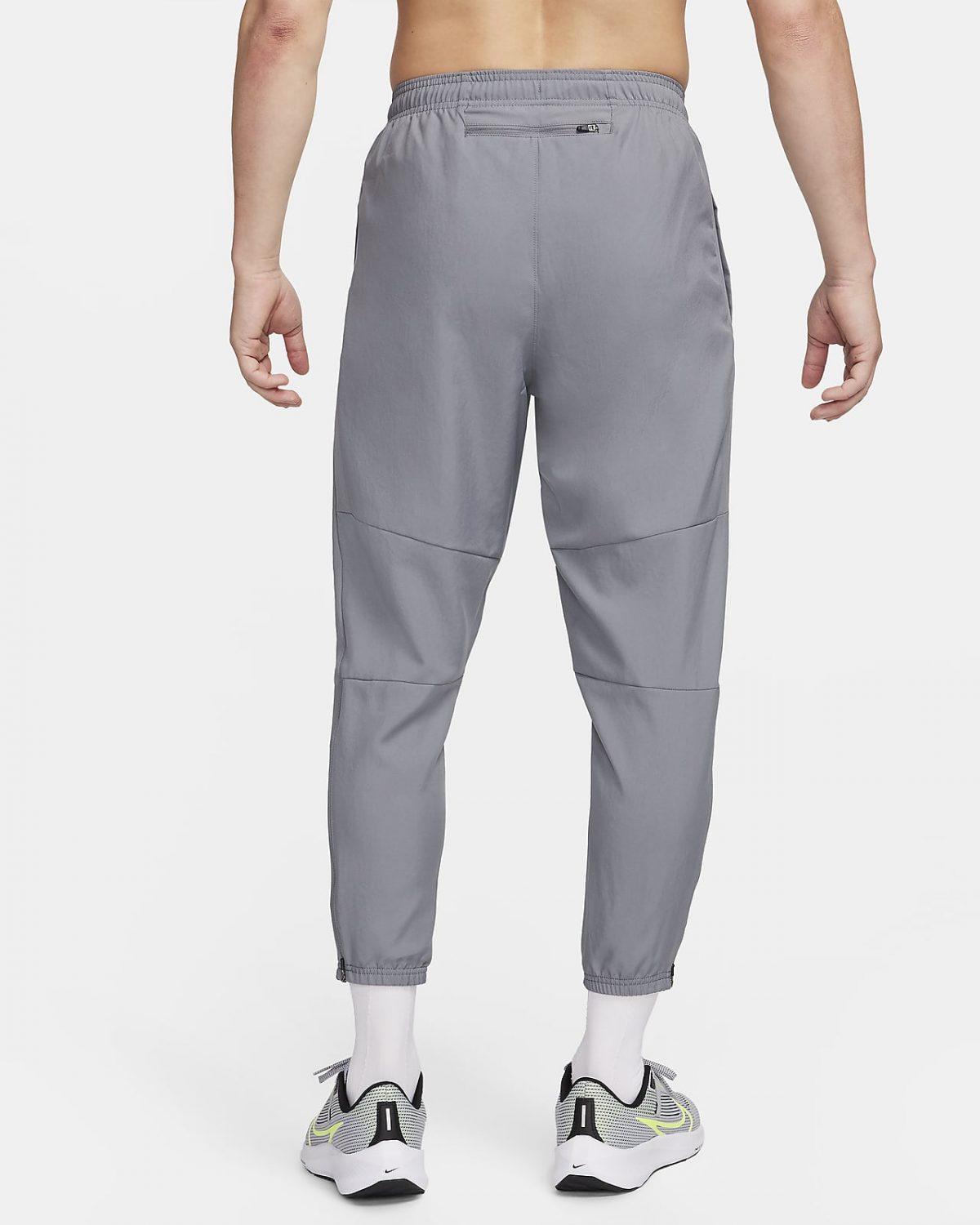Мужские брюки Nike Challenger фотография