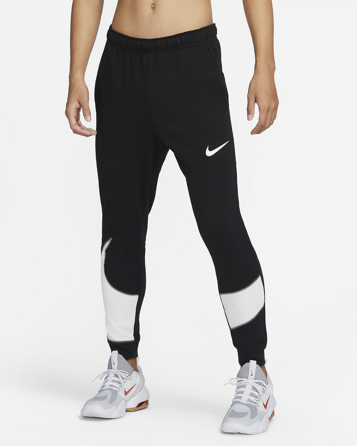 Мужские брюки Nike Dri-FIT черные фото