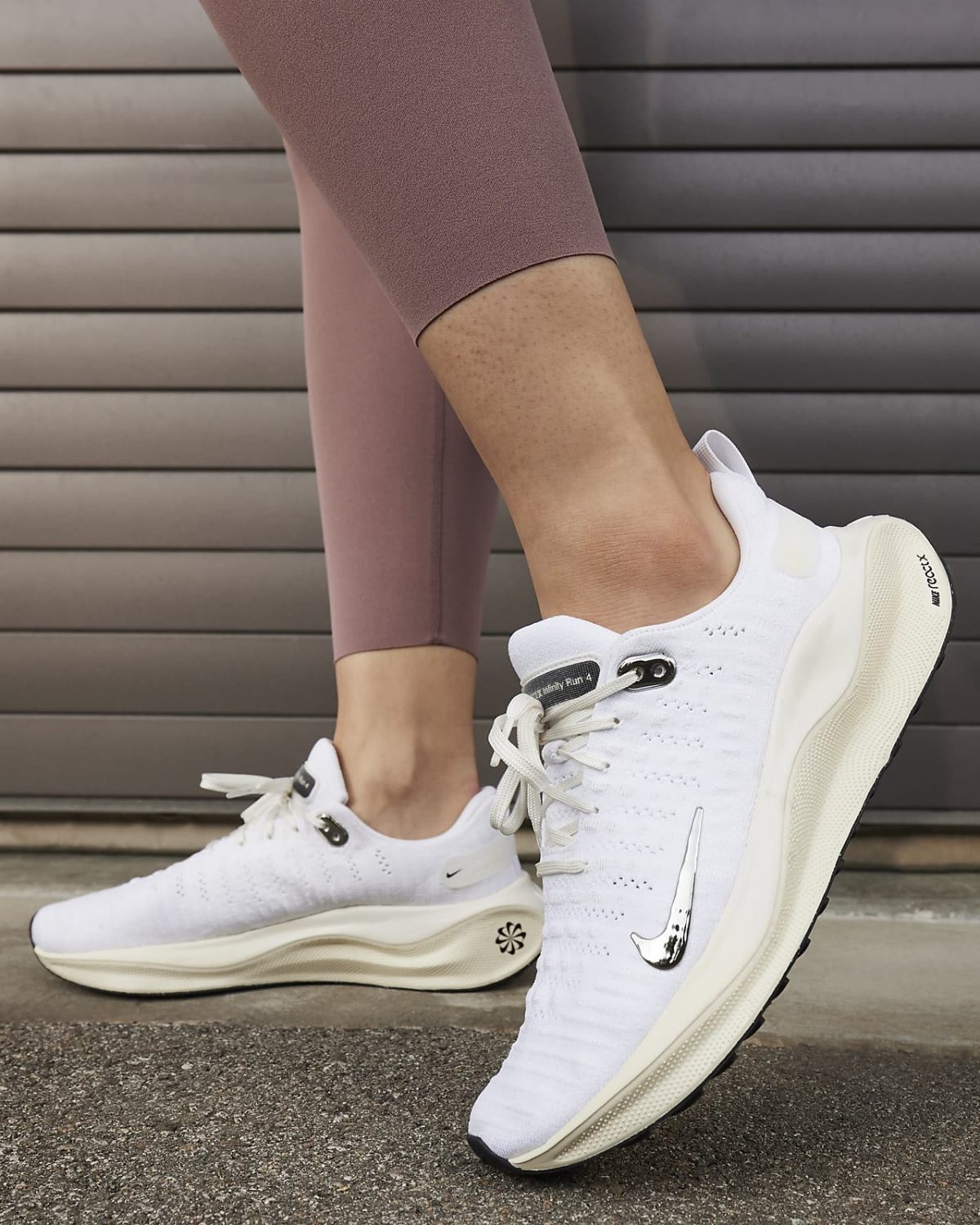 Женские кроссовки Nike Infinity Run 4 фотография