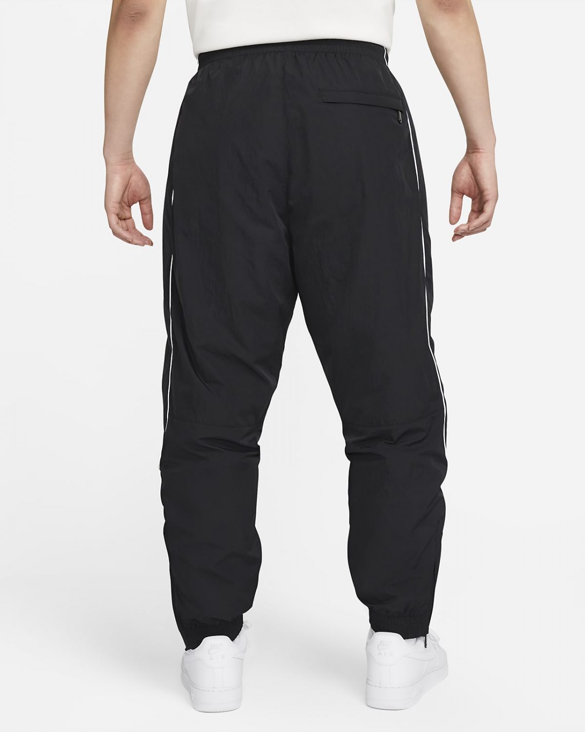 Мужские брюки Nike Solo Swoosh фотография