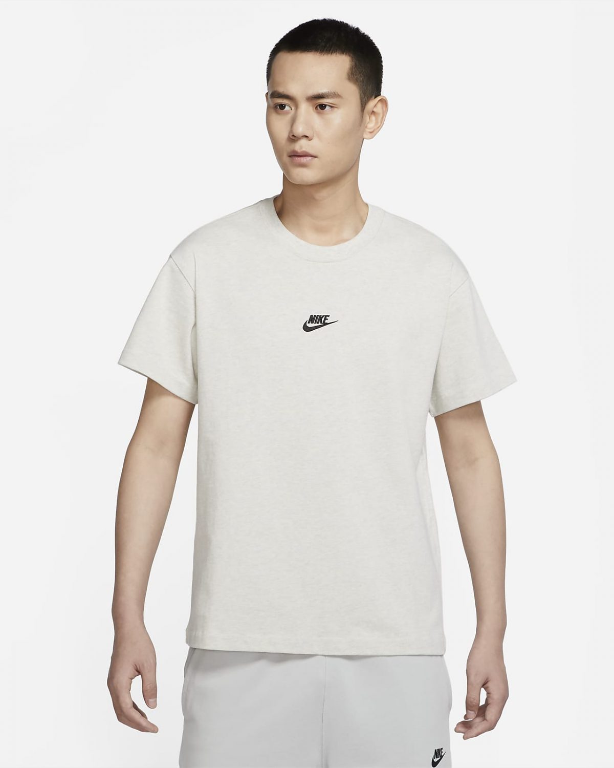 Мужская футболка Nike Sportswear Premium Essentials фото