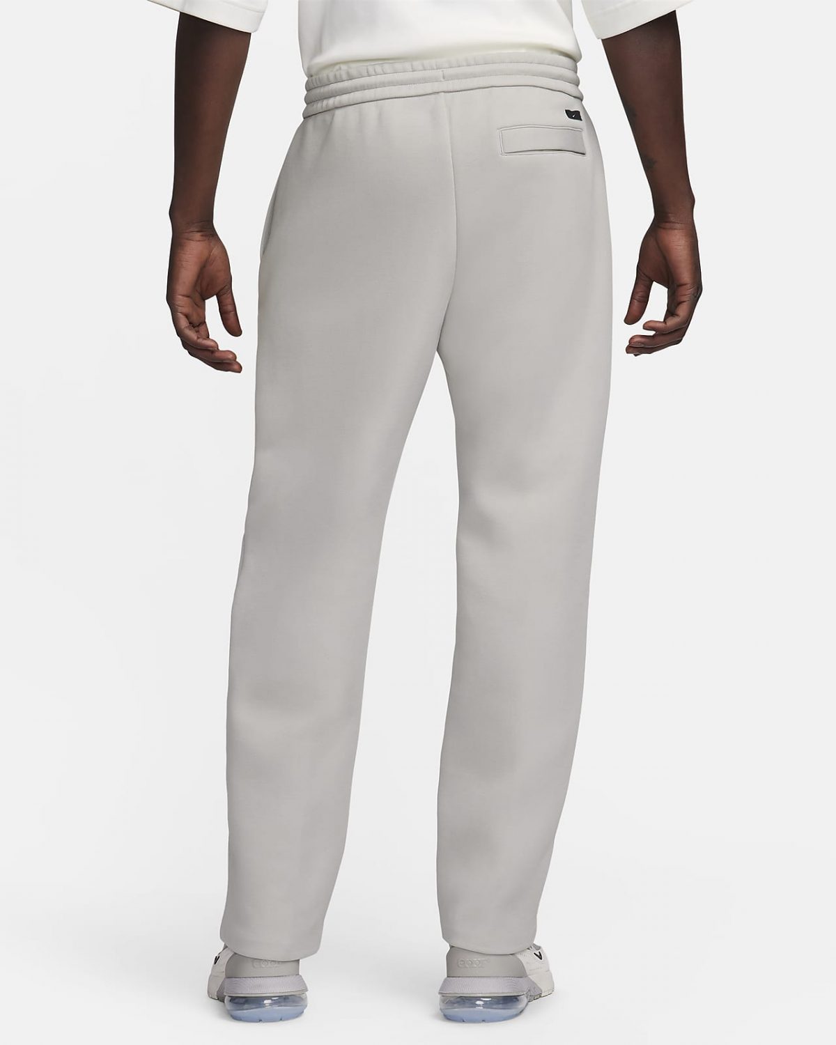 Мужские брюки Nike Sportswear Tech Fleece Reimagined фотография